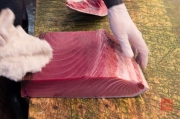 Japan 2012 - Tsukiji - Fish Market - Tuna Filet Polishing
