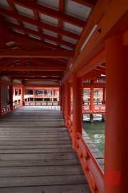 Japan 2012 - Miyajima - Itsukushima Shrine - Walkhall