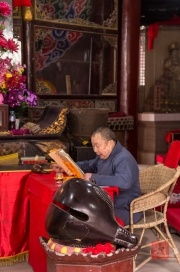 Baodingshan 2013 - Temple - Monk