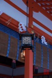 Japan 2012 - Kyoto - Fushimi Inari Taisha - Flower lantern