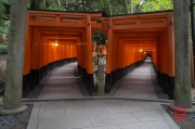 Japan 2012 - Kyoto - Fushimi Inari Taisha - Double arches