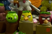 Taiwan 2012 - Taipei - Jianguo Holiday Flower Market - Angry Birds Blumentopf