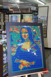 Taiwan 2012 - Taipei - U-Mall - Rubrik Cube - Mona Lisa