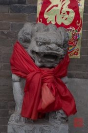 Pingyao 2013 - Hotel Lion Sculpture