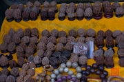 Xian 2013 - Moslem Quarter - Walnuts