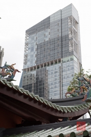 Singapore 2013 - Thian Hock Keng Temple - Temple & Skyscraper