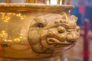 Hongkong 2014 - Man Mo Temple - Ash tray ornament