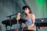 Folk im Park 2016 - Matthew and the Atlas - Emma Gatrill II