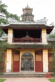 Hue 2016 - Pagoda & Door